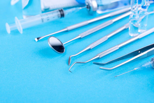 Kits Acadêmicos Odontológicos: o que cada estudante precisa para iniciar na clínica